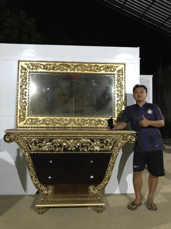 Dresser Ukir Jepara Gold Prada